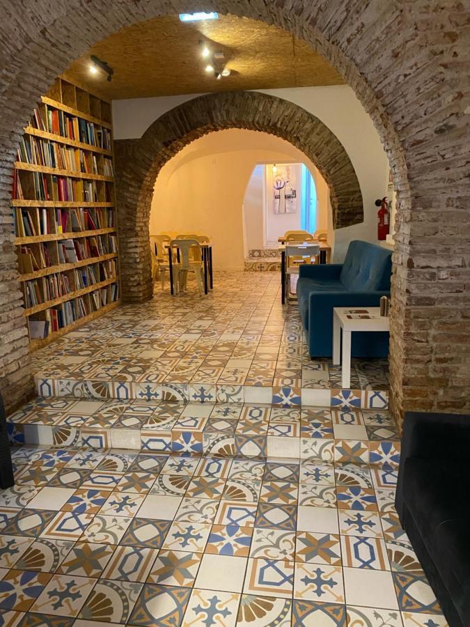 Guest House Stories Бежа Экстерьер фото